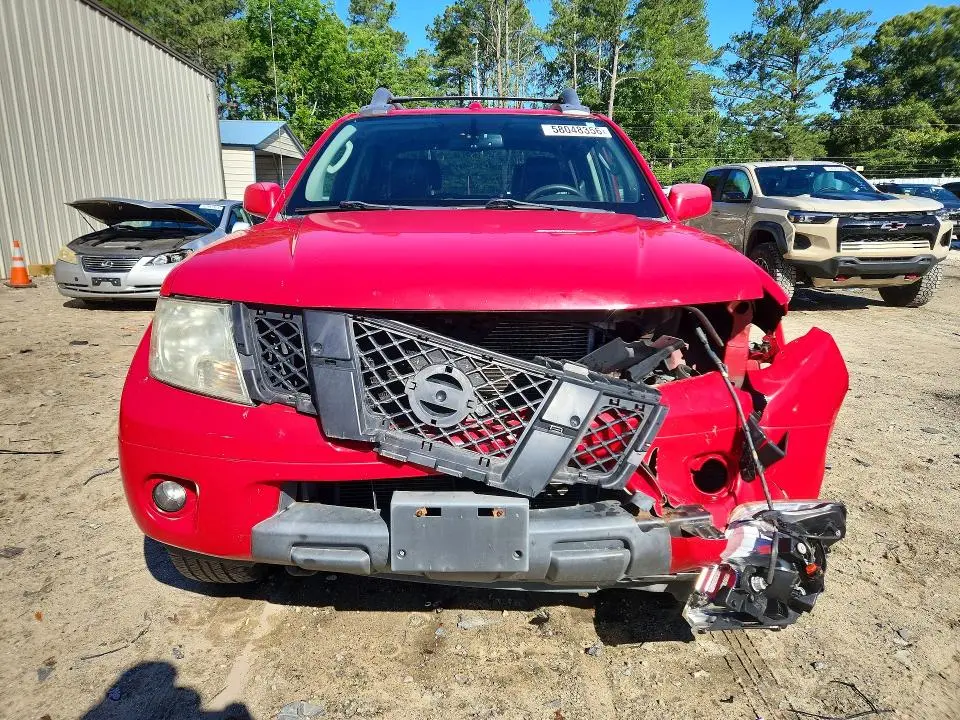 2011 NISSAN FRONTIER   