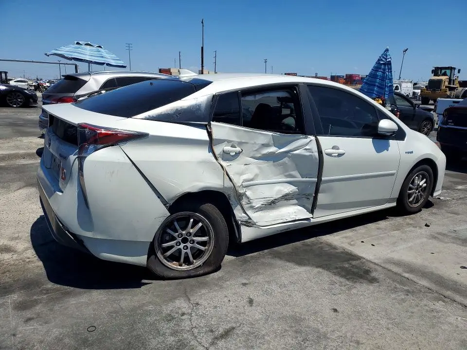 2016 TOYOTA PRIUS THREE  