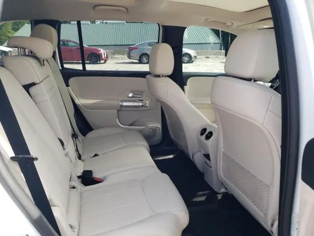2023 MERCEDES-BENZ GLB 250 4MATIC  