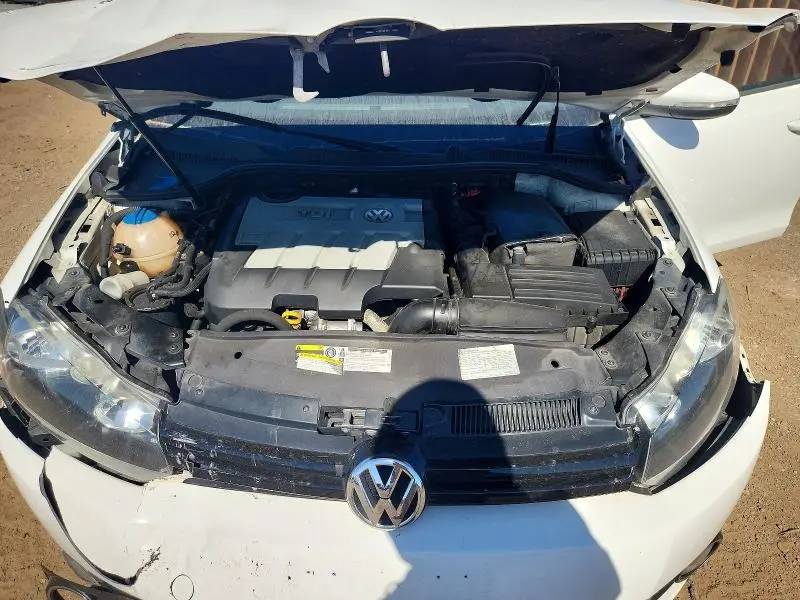 2014 VOLKSWAGEN GOLF   