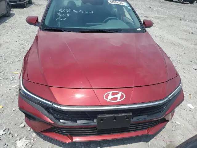 2025 HYUNDAI ELANTRA SE  