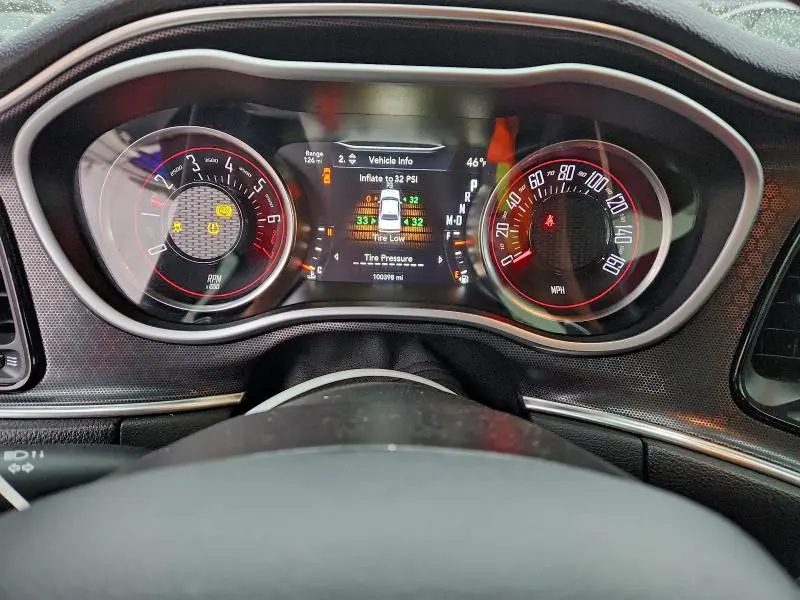 2017 DODGE CHALLENGER SXT  