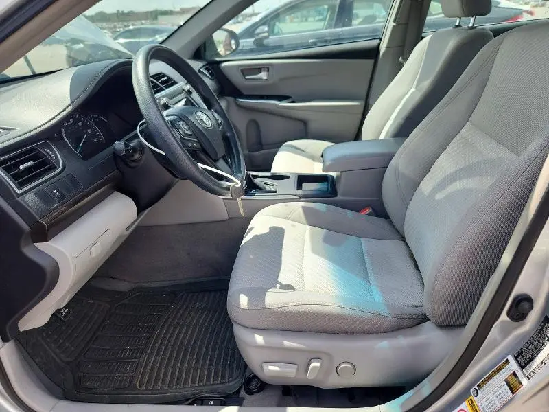 2015 TOYOTA CAMRY LE  