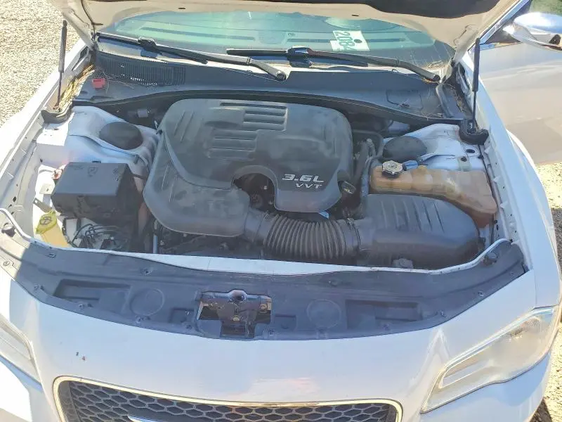 2018 CHRYSLER 300 LIMITED  