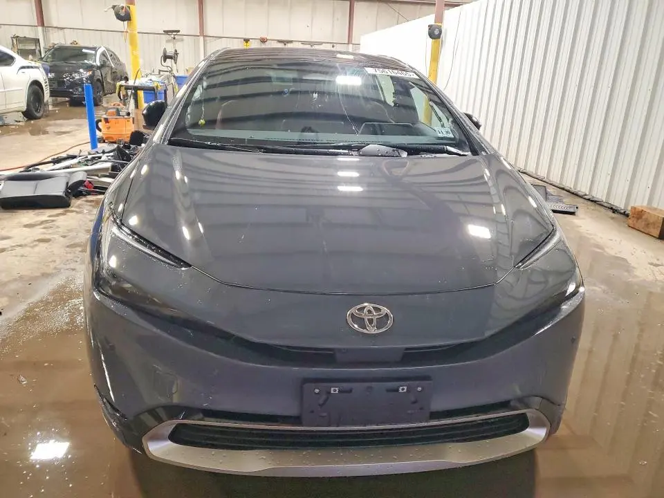 2026 TOYOTA PRIUS SE  