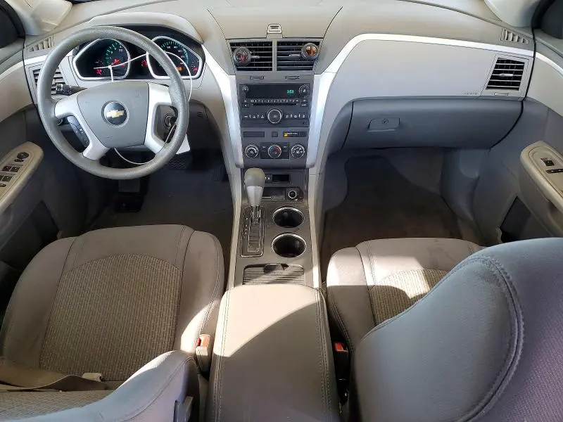2011 CHEVROLET TRAVERSE LS  