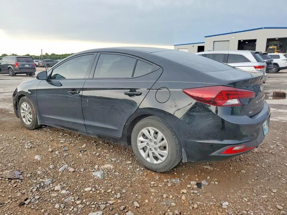 2019 HYUNDAI ELANTRA SE  