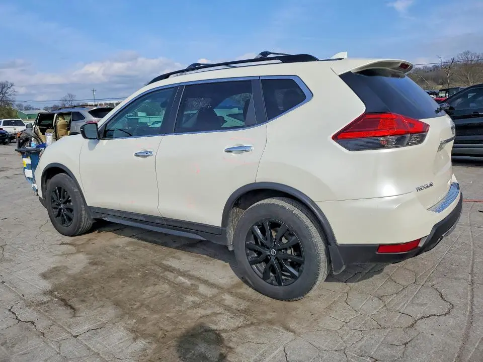 2017 NISSAN ROGUE SV  