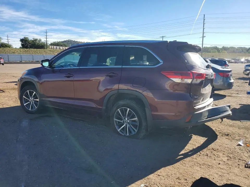 2017 TOYOTA HIGHLANDER XLE  