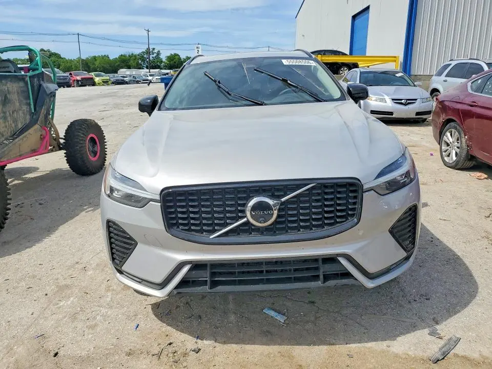 2025 VOLVO XC60 PLUS  