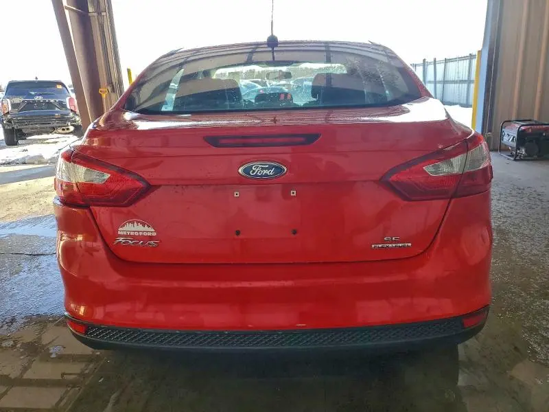 2014 FORD FOCUS SE  