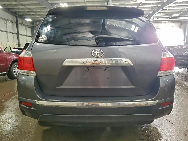 2011 TOYOTA HIGHLANDER LIMITED  