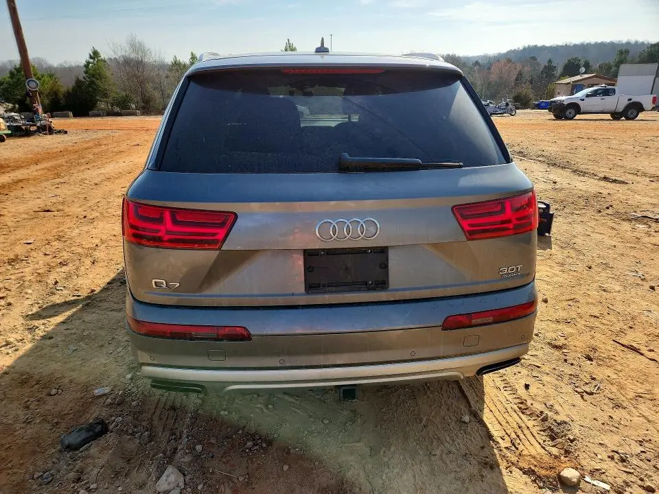 2017 AUDI Q7 PRESTIGE  
