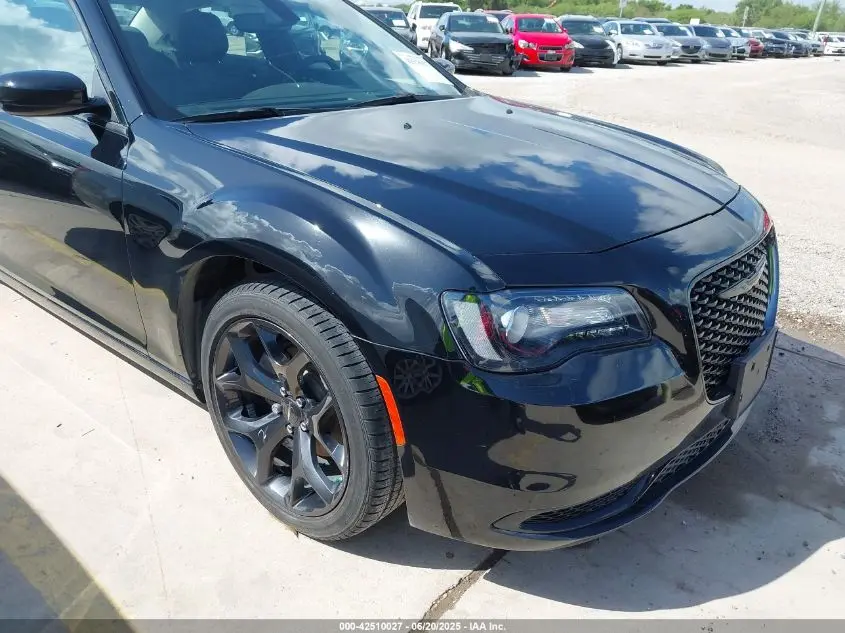 2023 CHRYSLER 300 TOURING