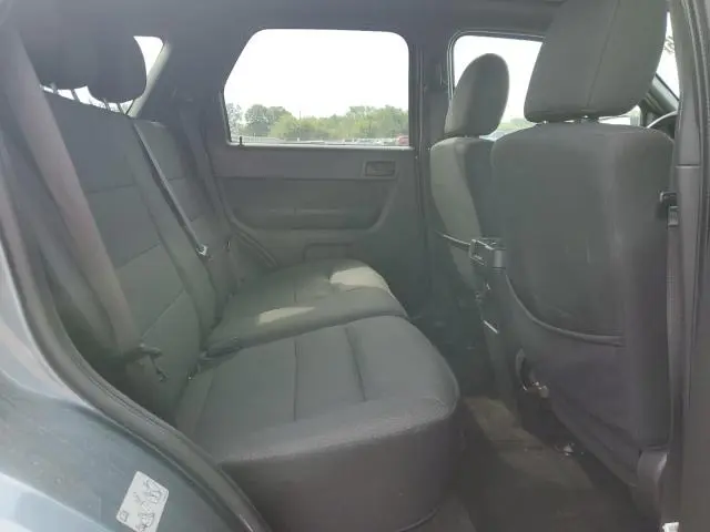 2011 FORD ESCAPE XLT  