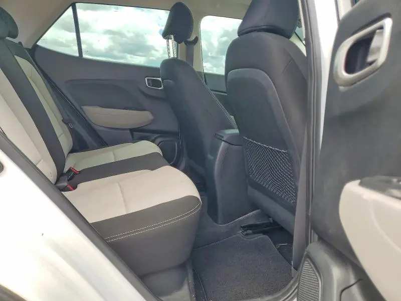 2022 HYUNDAI VENUE SEL  