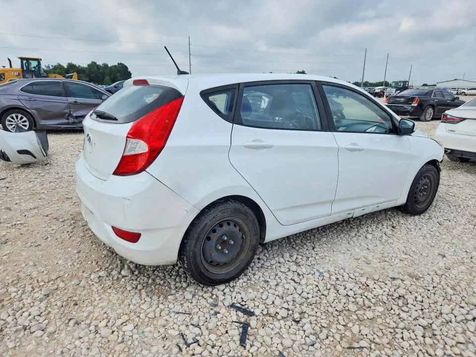 2016 HYUNDAI ACCENT SE  