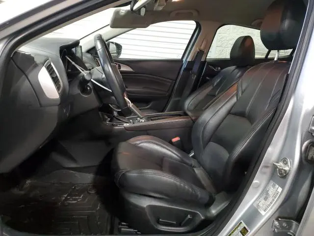 2018 MAZDA 3 TOURING  