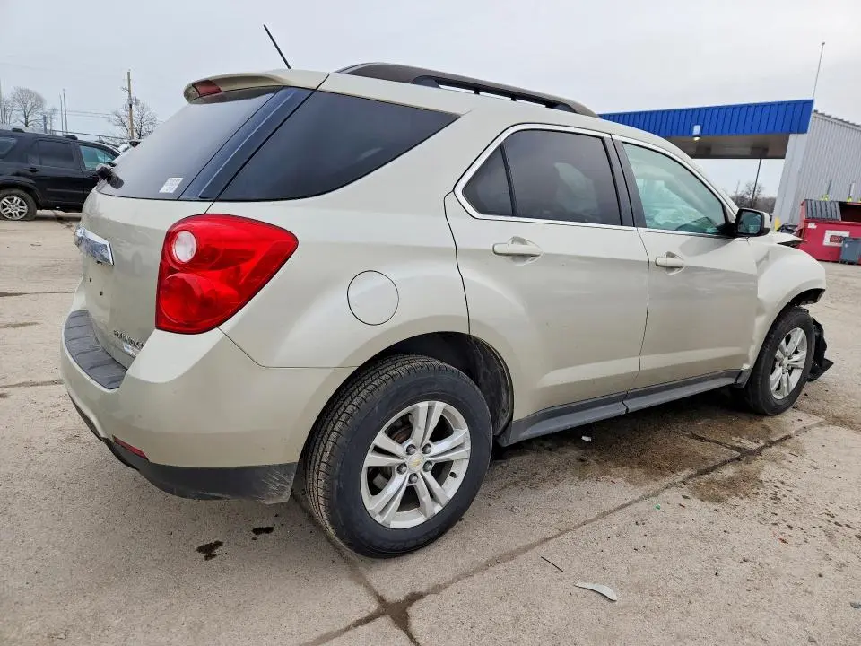 2015 CHEVROLET EQUINOX LT  