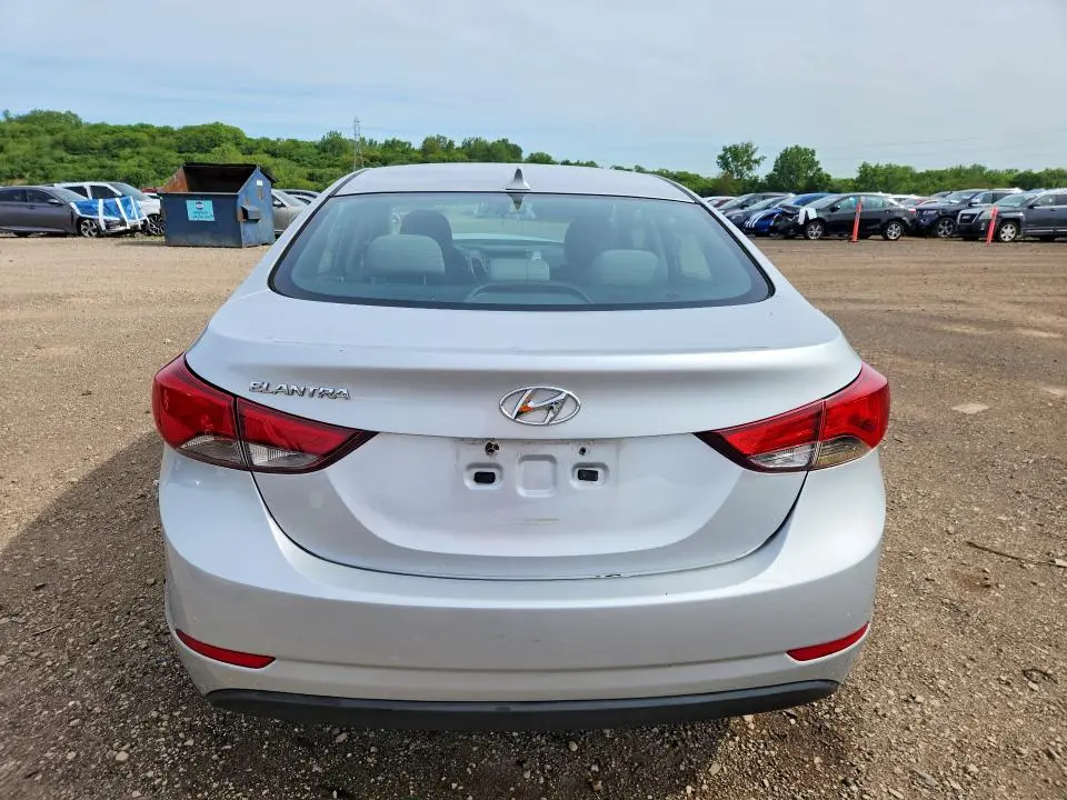 2014 HYUNDAI ELANTRA SE  