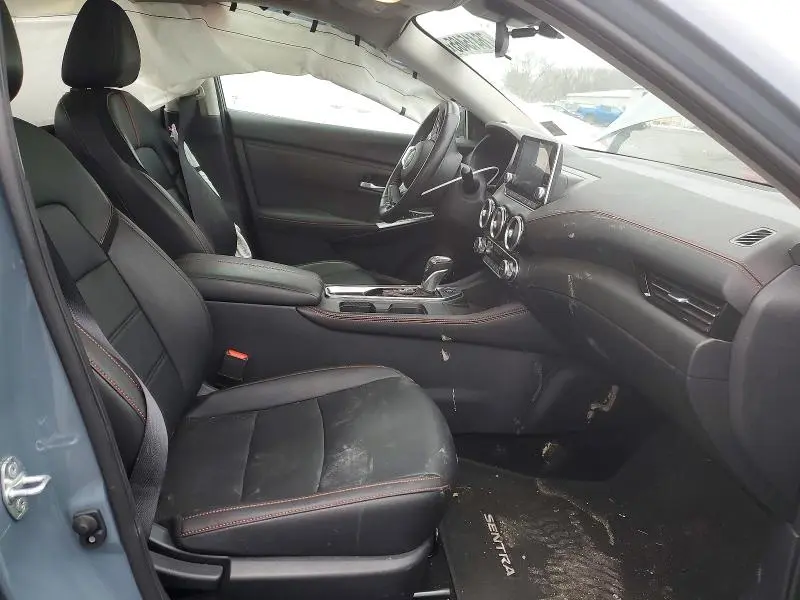 2024 NISSAN SENTRA SR  