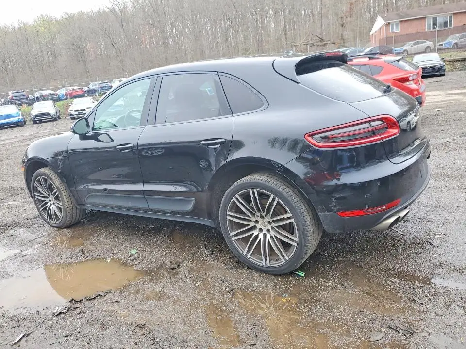 2016 PORSCHE MACAN S  