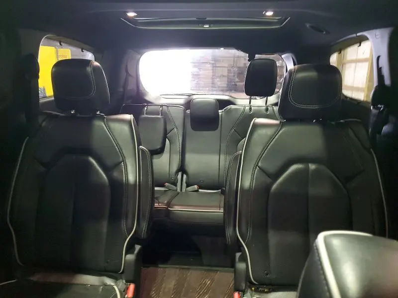 2019 CHRYSLER PACIFICA LIMITED  