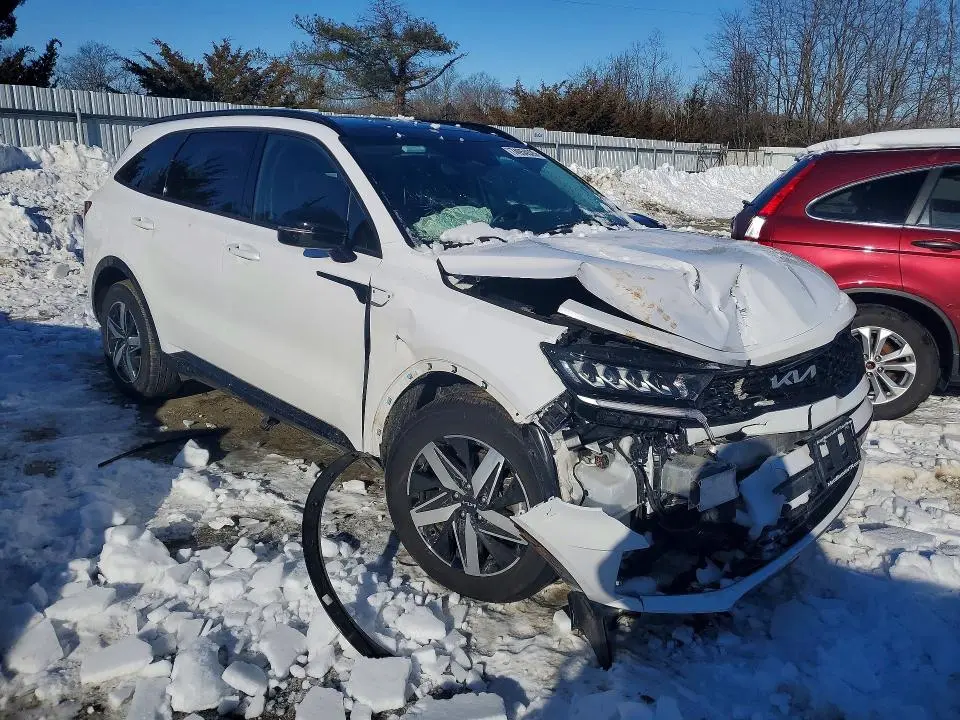 2023 KIA SORENTO S  