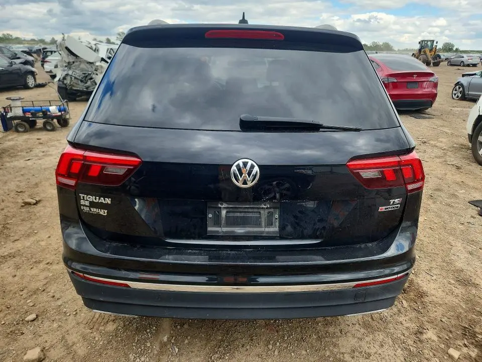 2018 VOLKSWAGEN TIGUAN SE  