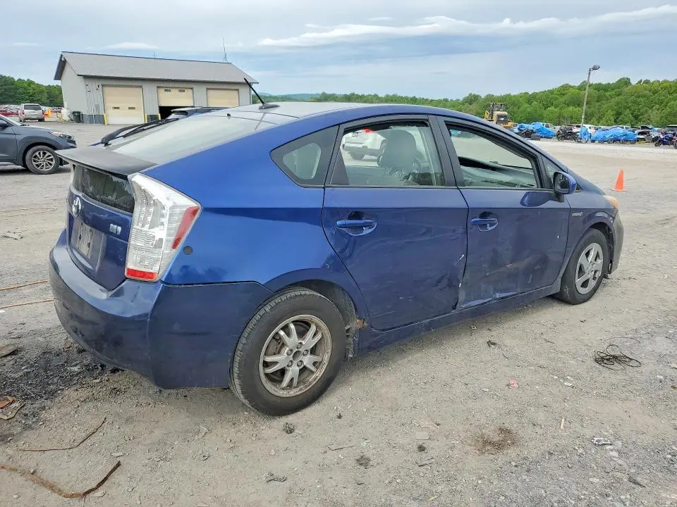2011 TOYOTA PRIUS TWO  