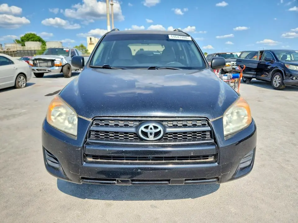 2011 TOYOTA RAV4 BASE  