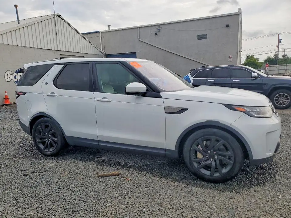2020 LAND ROVER DISCOVERY SE  