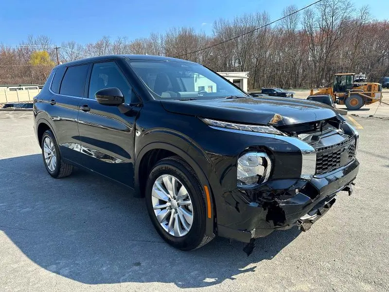 2025 MITSUBISHI OUTLANDER ES  