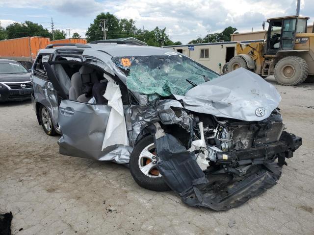 2017 TOYOTA SIENNA LE