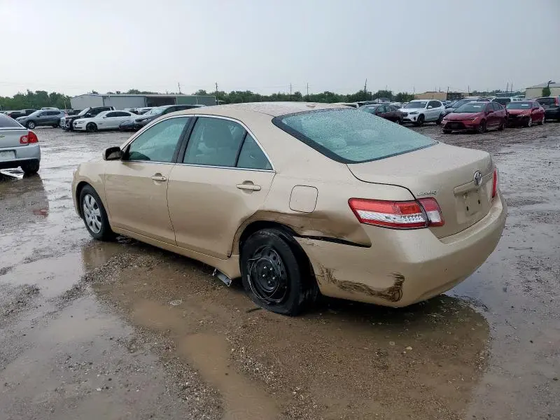 2010 TOYOTA CAMRY BASE  