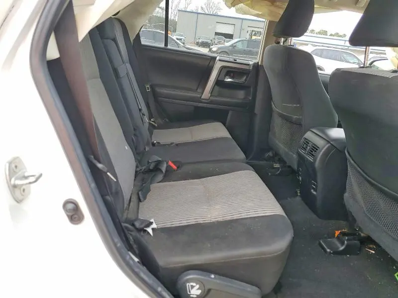 2015 TOYOTA 4RUNNER SR5  