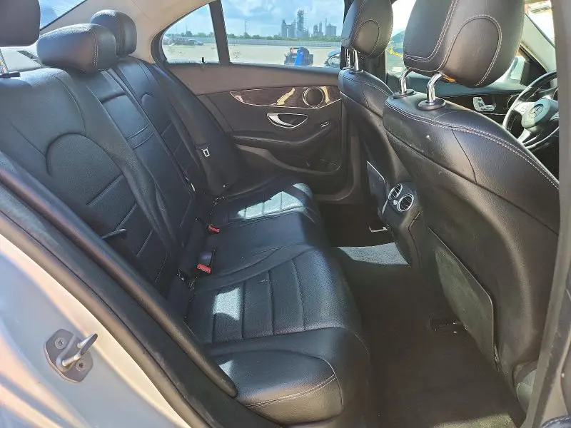 2016 MERCEDES-BENZ C 300  