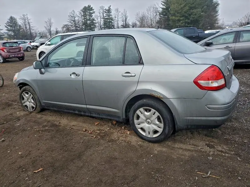 2011 NISSAN VERSA S  