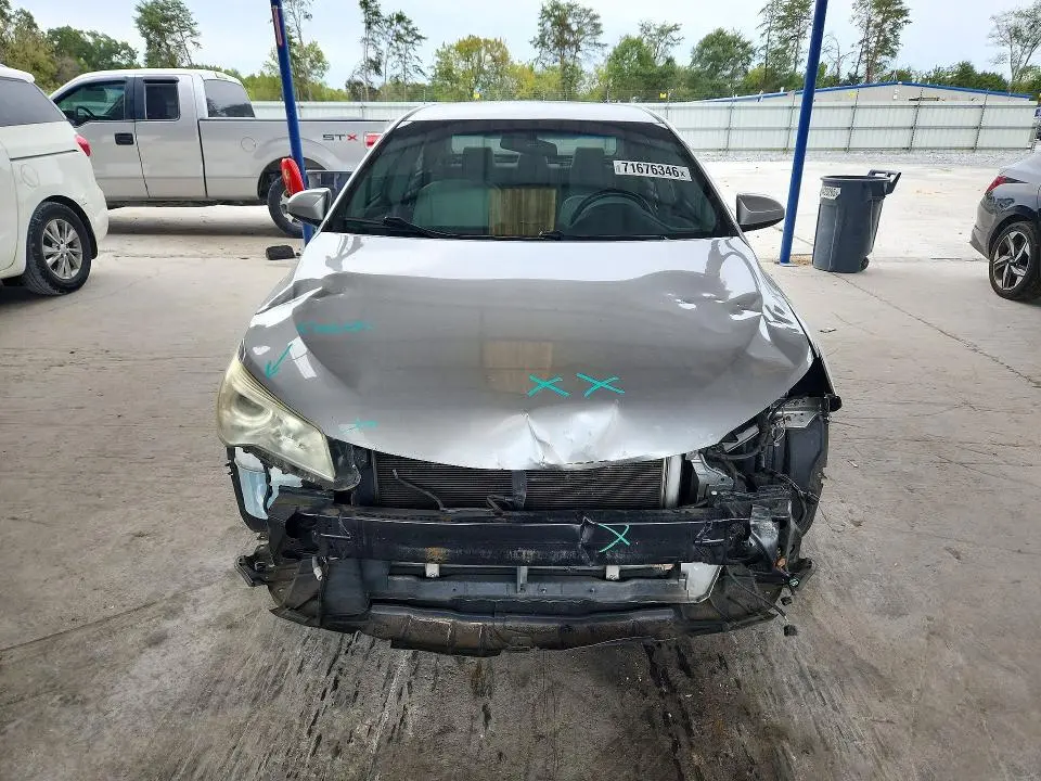 2015 TOYOTA CAMRY XLE  