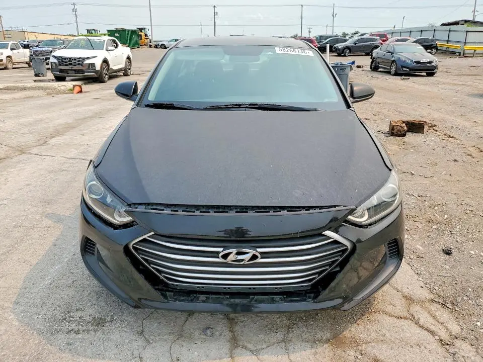 2018 HYUNDAI ELANTRA SE  