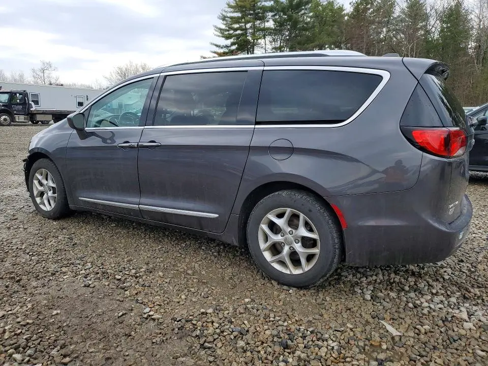 2019 CHRYSLER PACIFICA   