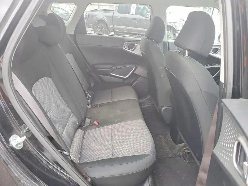 2022 KIA SOUL LX  