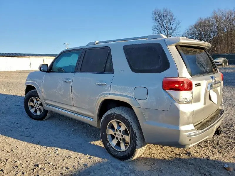 2010 TOYOTA 4RUNNER SR5  