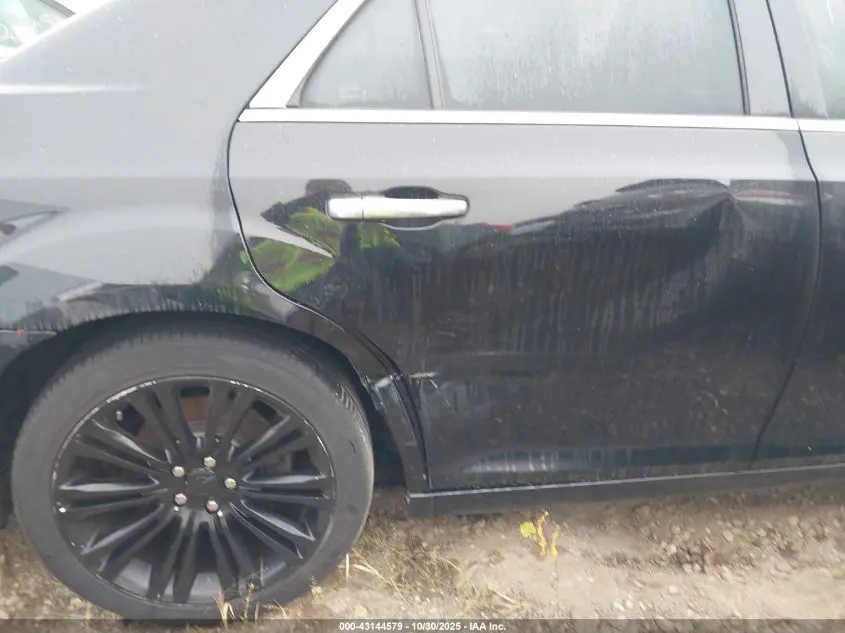 2012 CHRYSLER 300 LIMITED