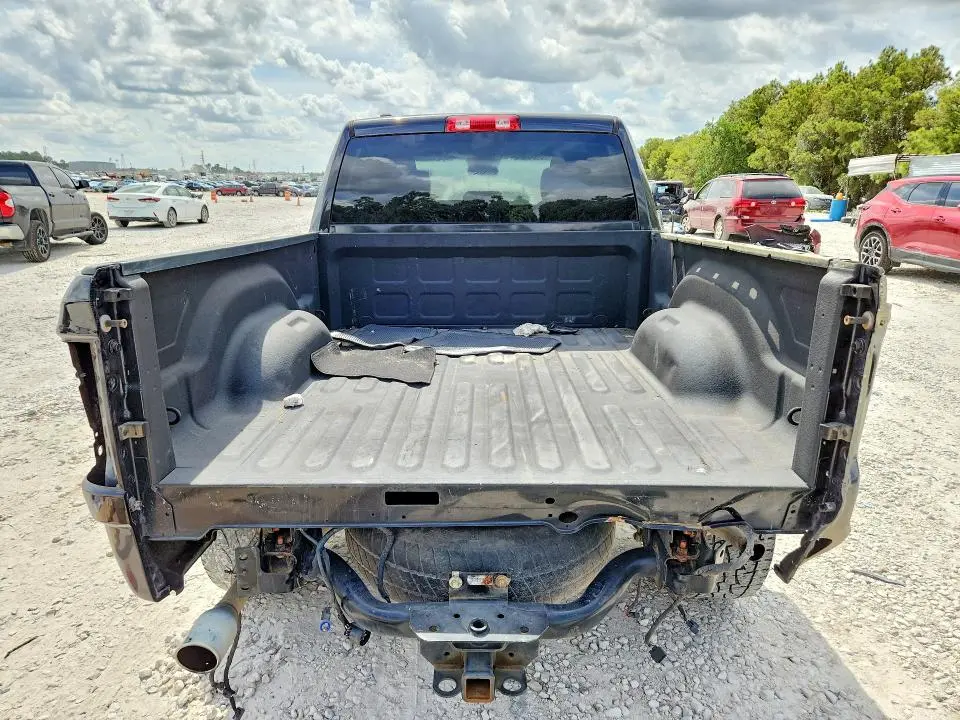 2017 RAM 1500 ST  