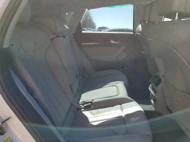 2024 AUDI Q5 E PREMIUM PLUS 55  