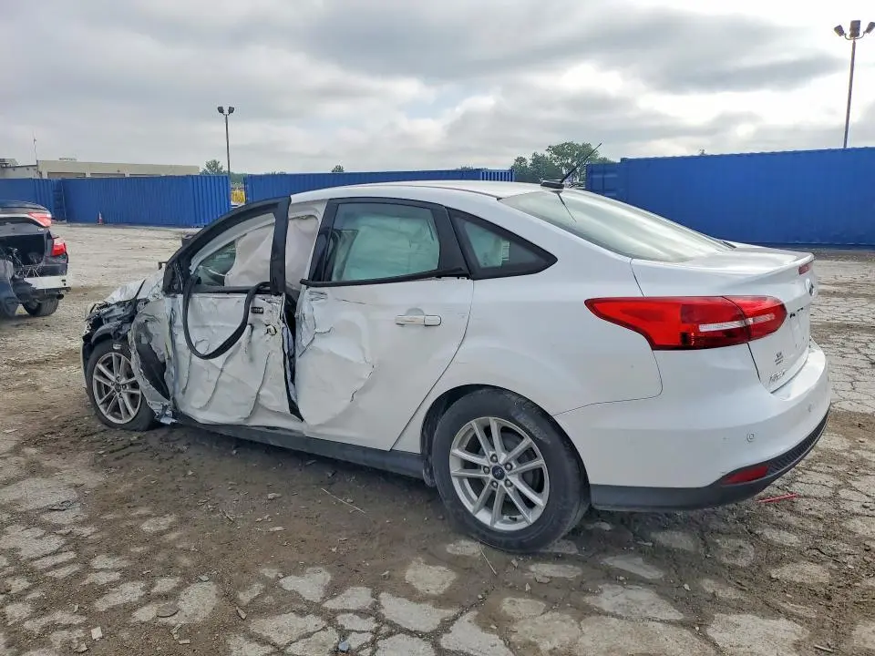 2016 FORD FOCUS SE  