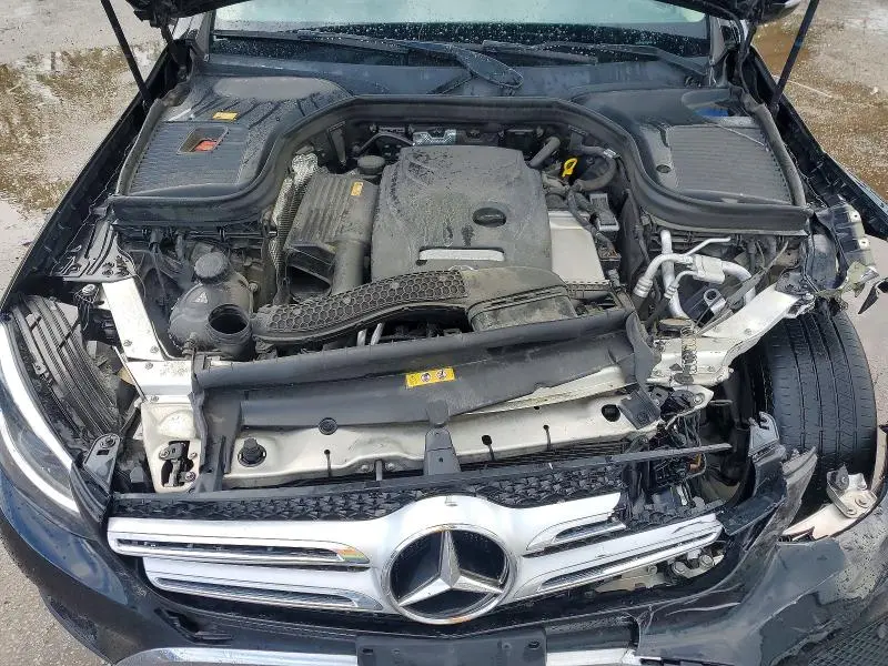 2016 MERCEDES-BENZ GLC 300  