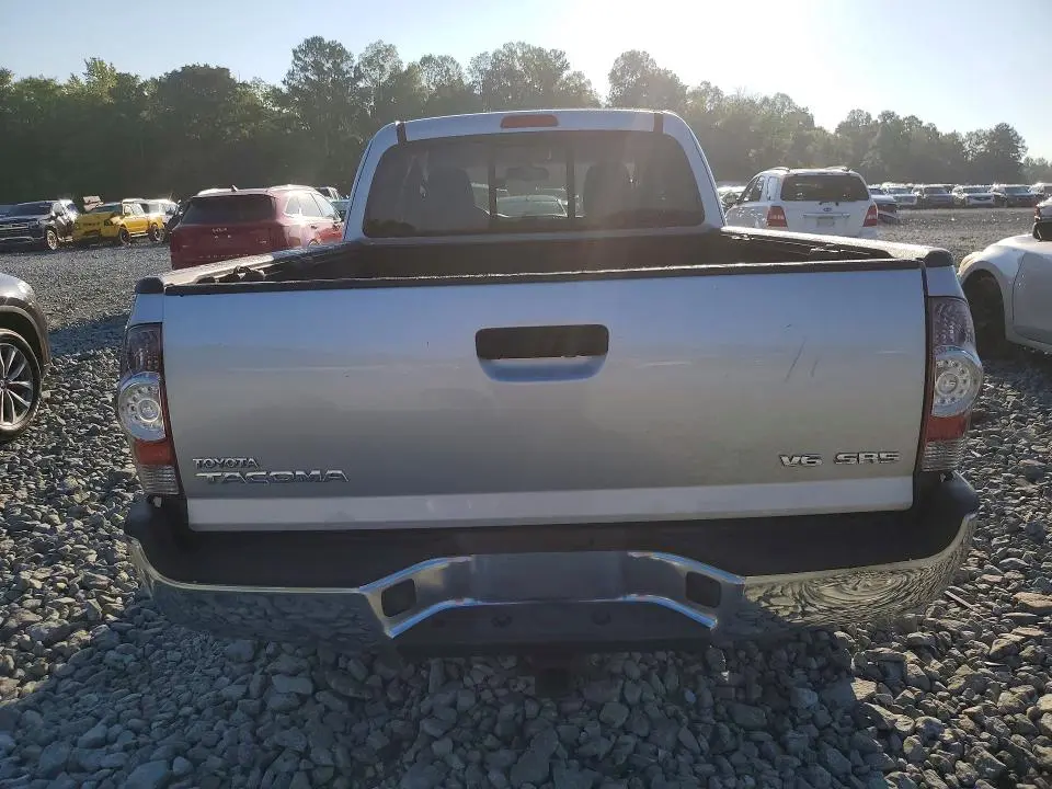 2013 TOYOTA TACOMA V6  