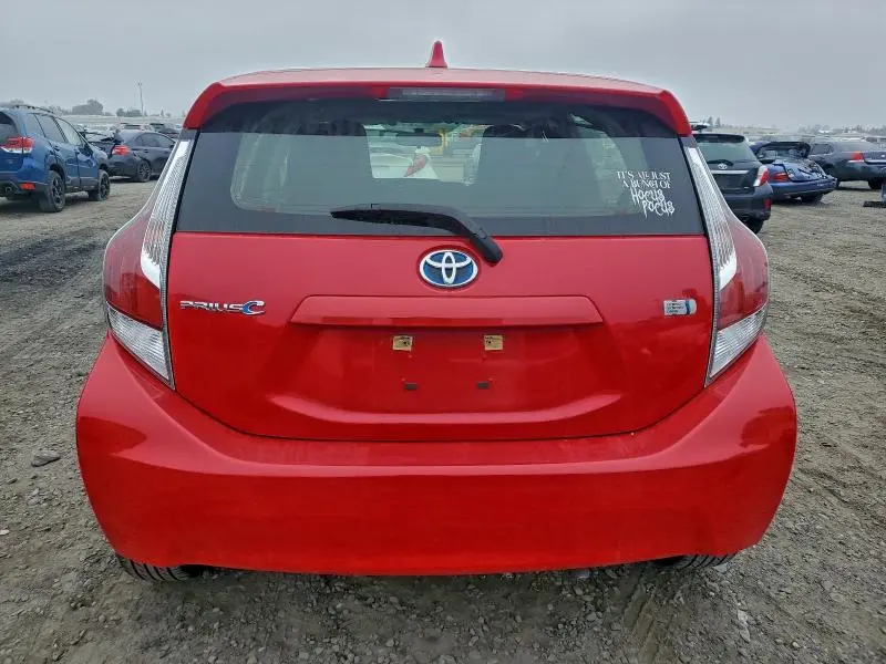 2016 TOYOTA PRIUS C ONE  